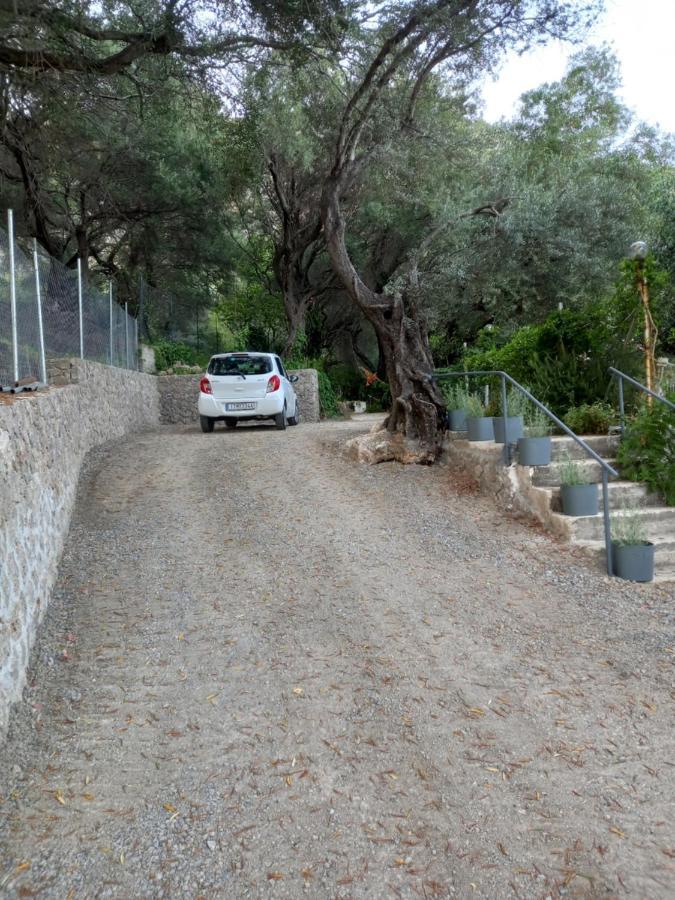 Paleokastritsa Red Gate Flat Apartment Exterior photo